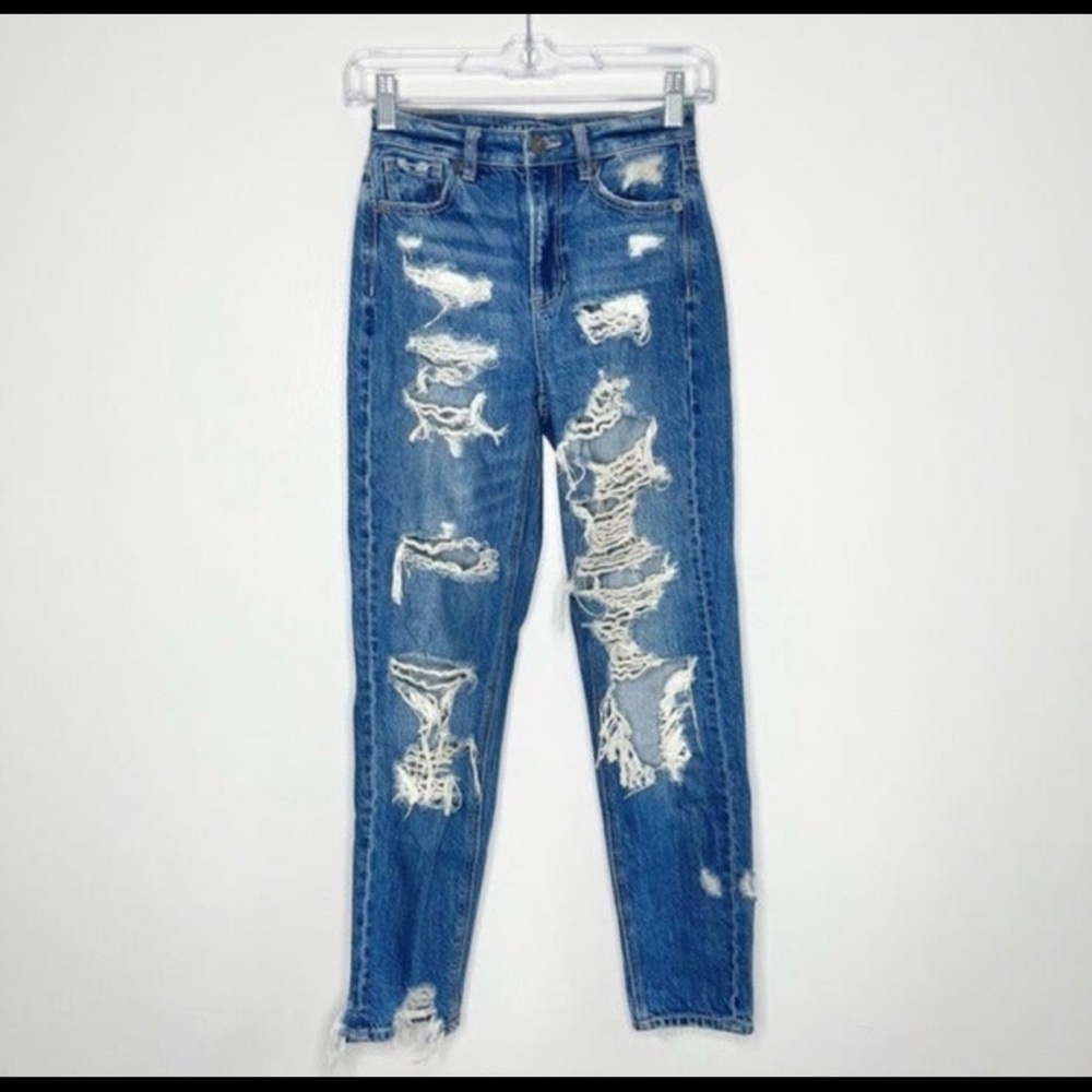 American Eagle mom jeans